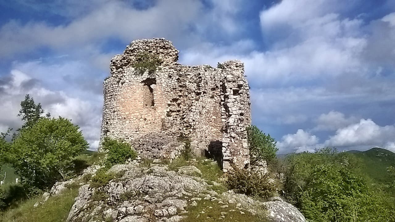 Hrad Čačvina