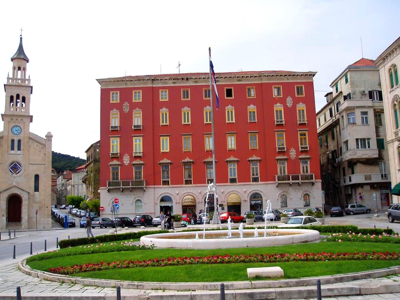 Bajamontiův–Deškovićův palác
